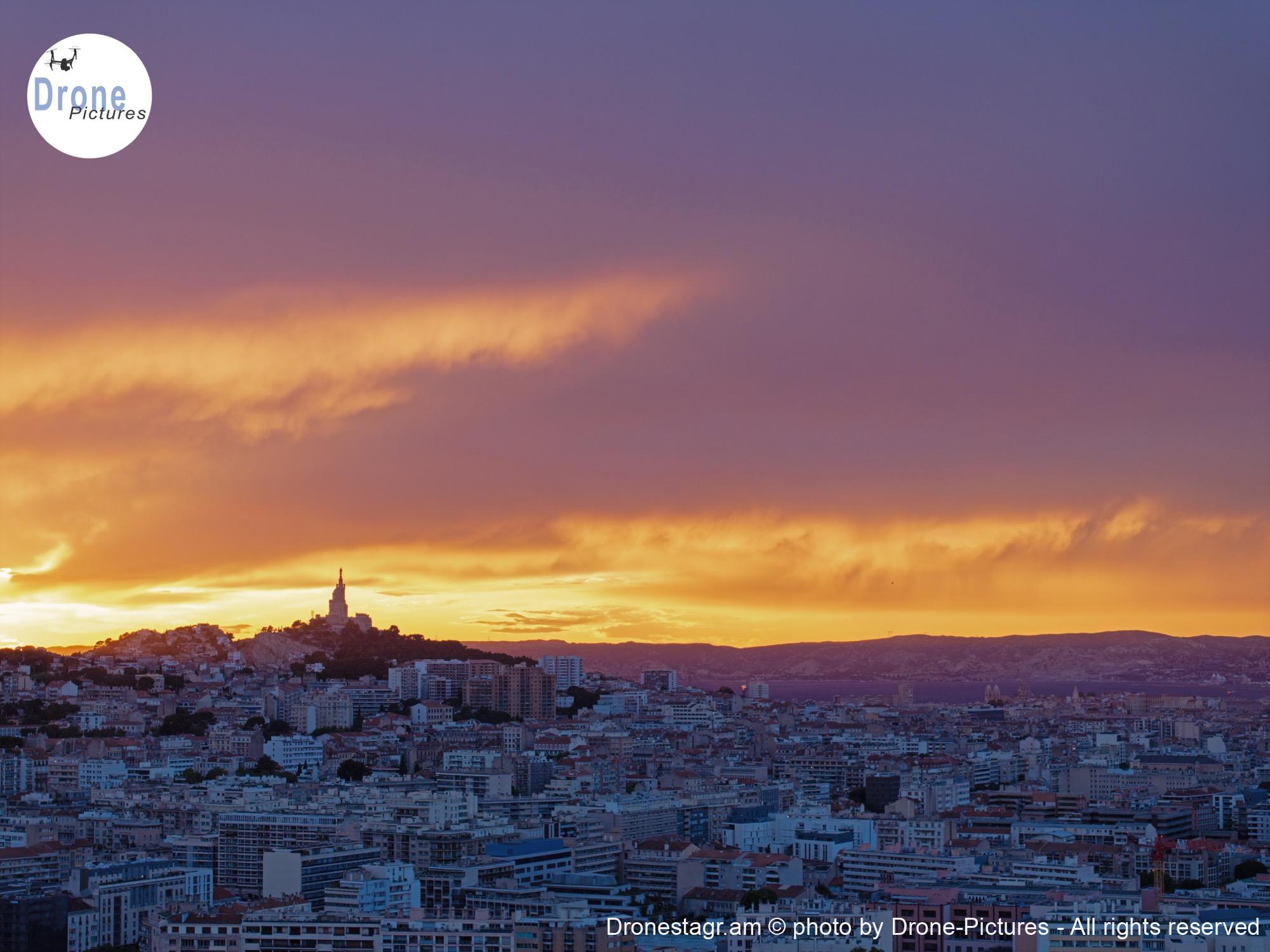 Images of the arrival of the Olympic Flame in Marseille, by Drone-Footage!